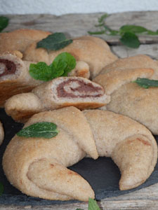 rogljički-z-čokolešnikovim-namazom